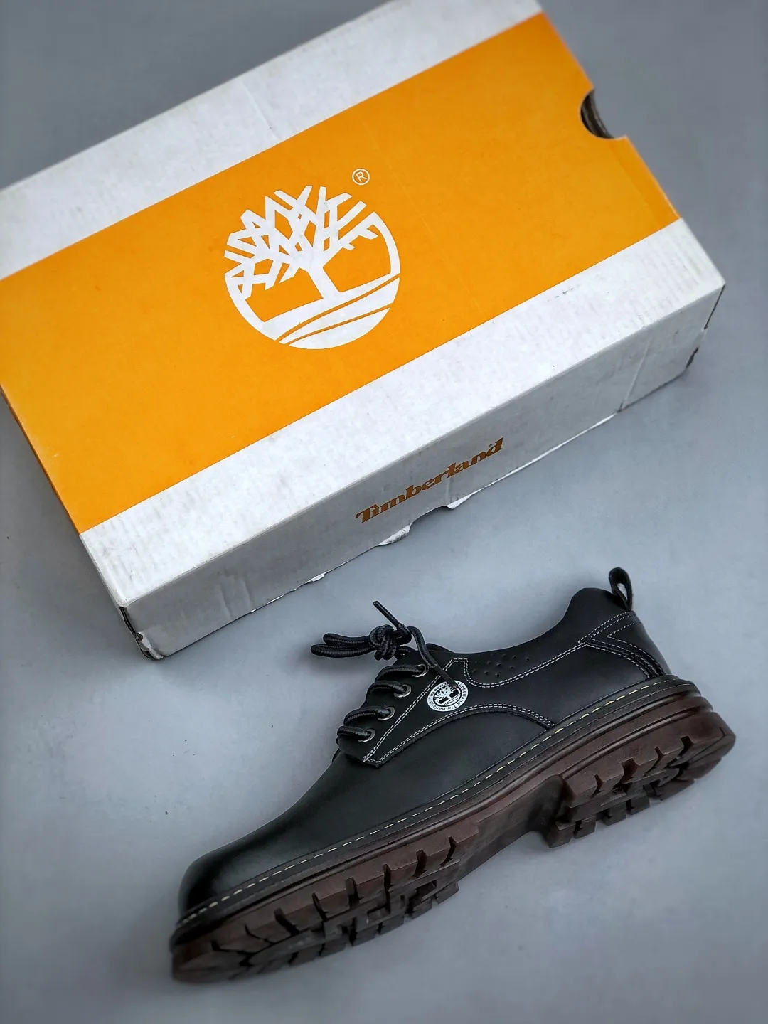 Local pick up 💰520 Support store Timberland/Timberland classic 25ss new low-top classic re-engineered brand new upgrade Guangdong factory quality original box original packaging The fabric is made of Italian top frosted cowhide with anti-odor and anti-corrosion genuine leather latex insoles to give you a perfect wearing experience quality and durable, a must-have for sportsmen Specially designed to handle handsome high-quality feet with first-class feel Exclusive supply Official product number: TB23066 Size: 38-44